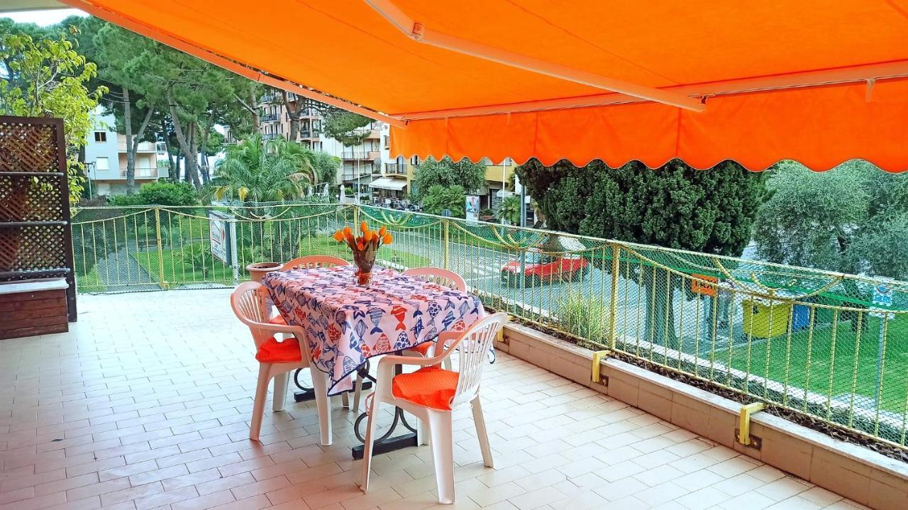 Appartement Il Tulipano à San Bartolomeo Al Mare Extérieur photo