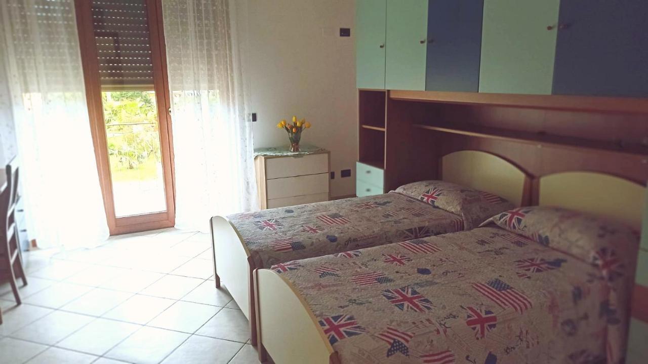 Appartement Il Tulipano à San Bartolomeo Al Mare Extérieur photo